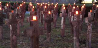(FOTO) Mormintele din Cimitirul Eroilor, luminate de candele