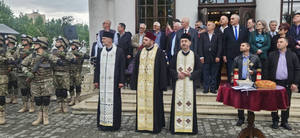 Ceremonia de Ziua Eroilor, încheiată cu defilarea militarilor buzoieni 1 ceremonie Ziua Eroilor Buzău 2026 Domul Central, defilare Calea Eroilor