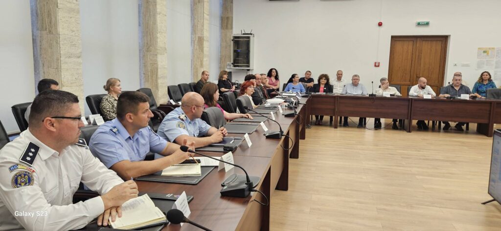 Ședința Colegiului Prefectural. Ce subiecte au fost abordate 1 prefect de Buzău Leonard Dimian, ședință Colegiul Prefectural Buzău mai 2026