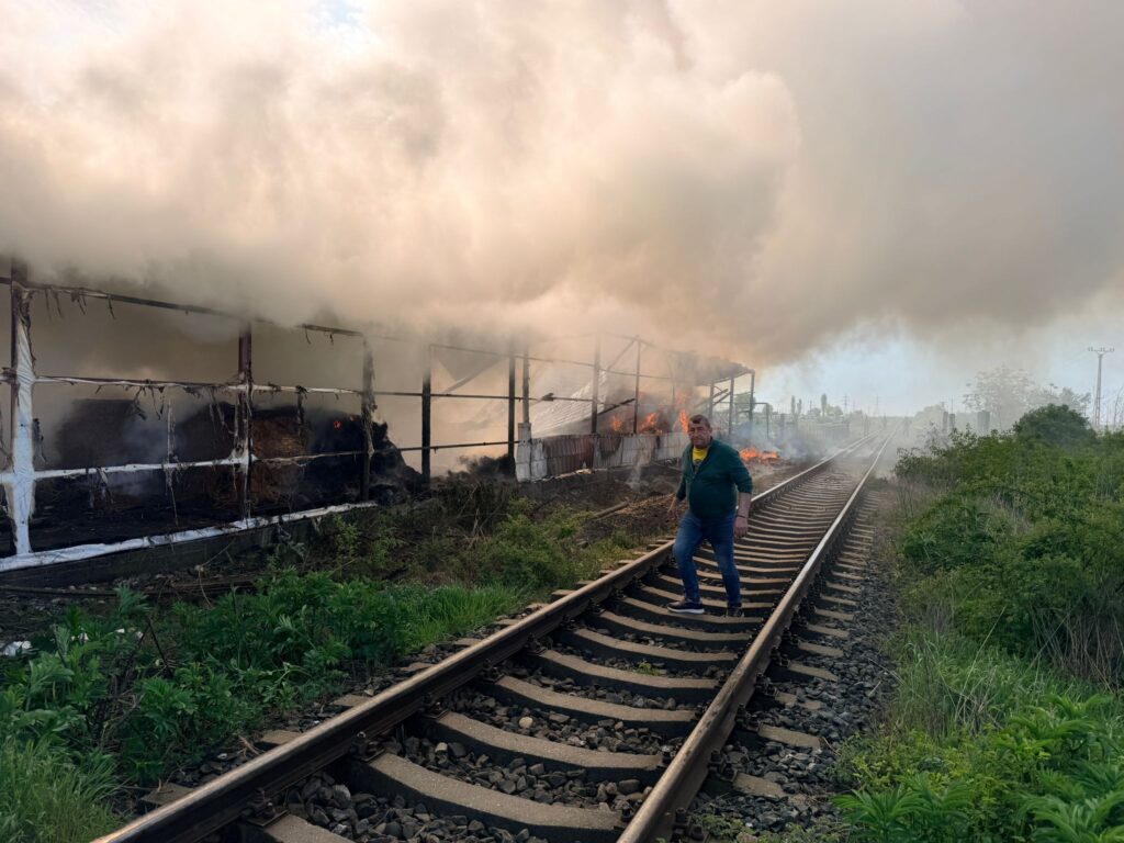 incendiu puternic Vernești
