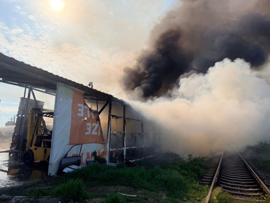incendiu puternic Vernești