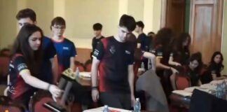 (VIDEO) Echipa Heart of RoBots, vicecampioană mondială, primită și la Palatul Comunal