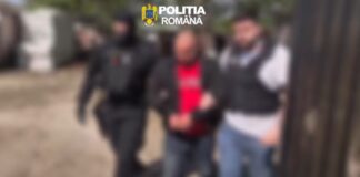 (VIDEO) Cum au acționat hoții care au jefuit casa primarului din Vâlcelele. Unul dintre ei, arestat