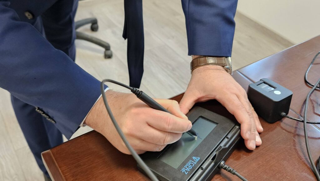 carte electronică de identitate, prefect Leonard Dimian carte electronică de identitate