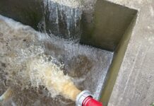 Școală inundată, elevi trimiși acasă. S-a întâmplat la Sărulești