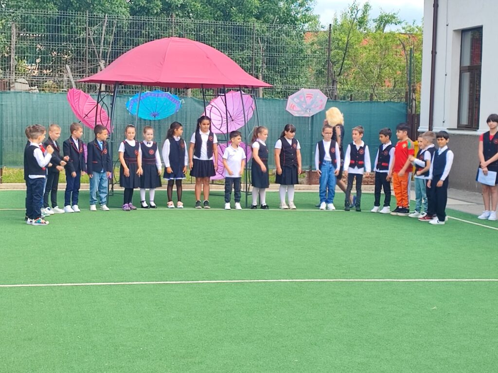 (FOTO) CISLĂU. 190 de ani de educație, tradiție și viitor – Sărbătoare a comunității și a valorilor școlii 15 190 de ani școala Cislău sărbătoare 2026, aniversare Școala Cislău 190 ani