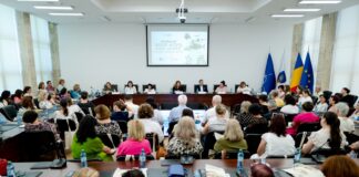 (FOTO) Peste 100 de seniori buzoieni, la o dezbatere despre îmbătrânirea populației