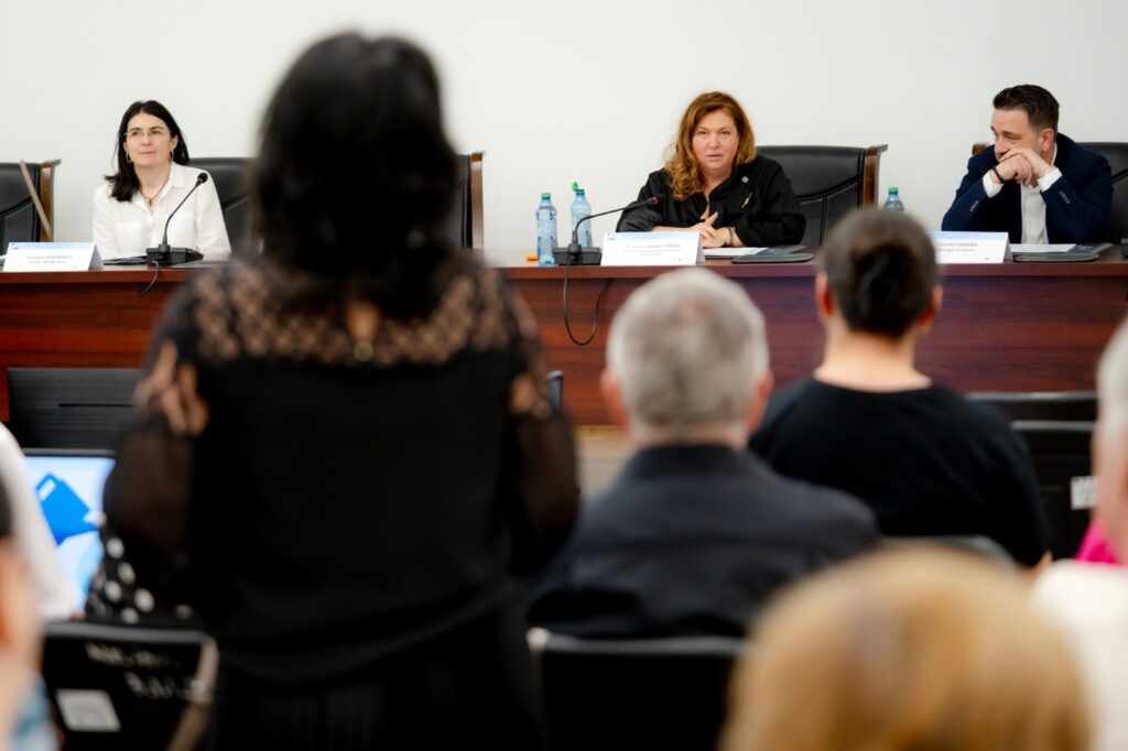 îmbătrânire populație dezbatere Buzău, senator Carmen Orban