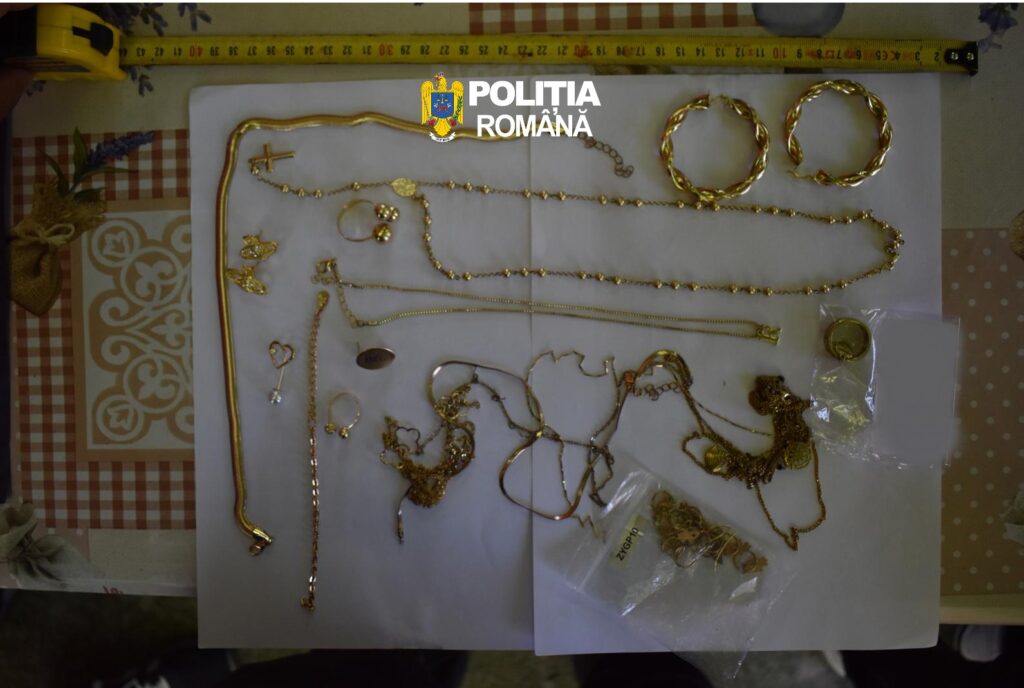 (VIDEO) Percheziții. Cămătari săltați de mascați. Ce avere au făcut din amenințări și șantaj 6 cămătari șantaj amenințare, percheziții cămătari