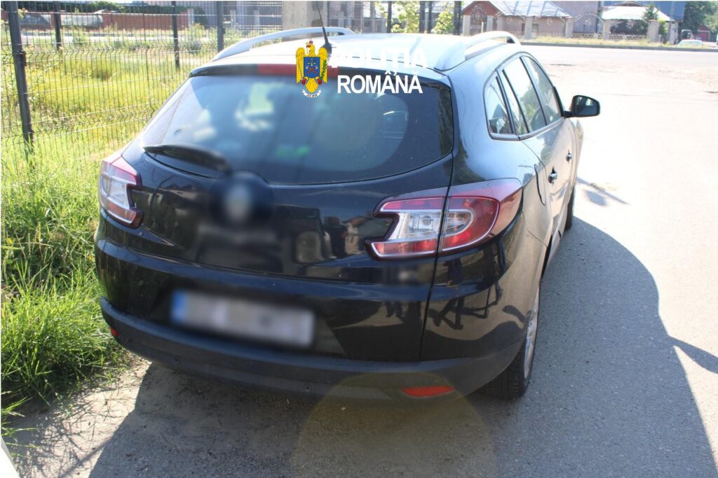 (VIDEO) Percheziții. Cămătari săltați de mascați. Ce avere au făcut din amenințări și șantaj 4 cămătari șantaj amenințare, percheziții cămătari