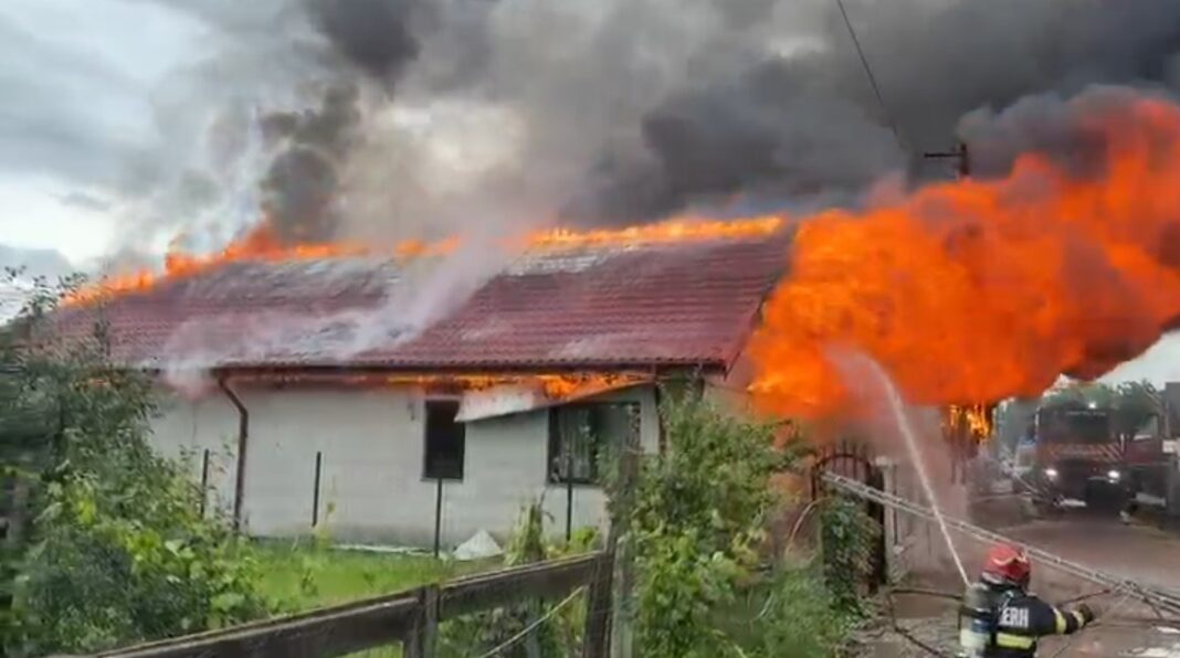incendiu Sahateni