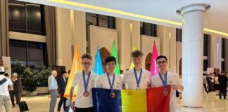 (FOTO) Doi elevi de la Hasdeu, medalii internaționale de aur și bronz! Felicitări, Matei și Ștefan!
