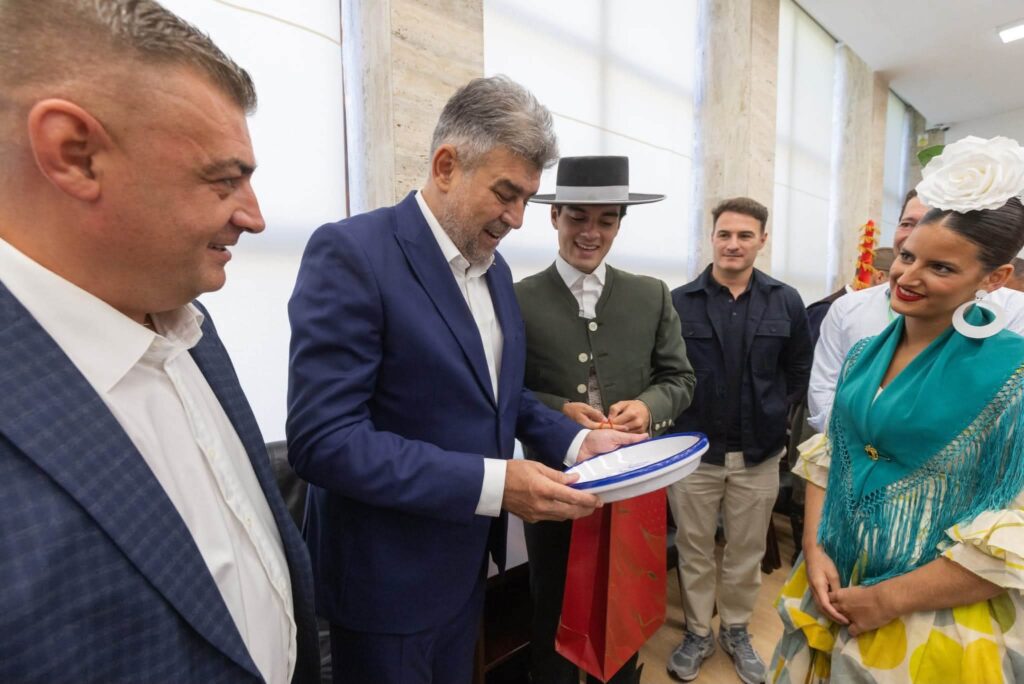 A început Festivalul Internațional de Folclor ,,Plaiurile Mioriței" 3 Festivalul Internațional de Folclor „Plaiurile Mioriței”