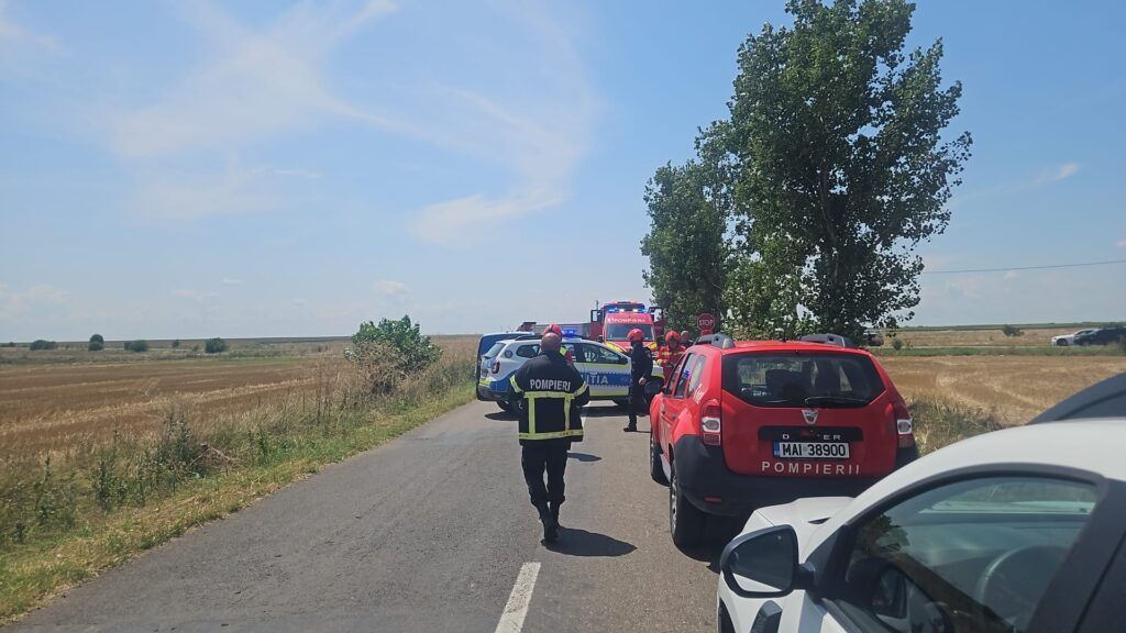 (UPDATE/VIDEO/FOTO) Cercetări la fața locului. Dronă căzută pe câmp, între Padina și Pogoanele. A fost doborâtă de un avion F-16 15 Ro Alert Buzău drone