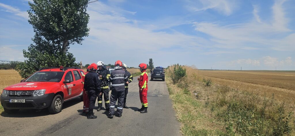 (UPDATE/VIDEO/FOTO) Cercetări la fața locului. Dronă căzută pe câmp, între Padina și Pogoanele. A fost doborâtă de un avion F-16 20 Ro Alert Buzău drone