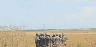 (UPDATE/VIDEO/FOTO) Cercetări la fața locului. Dronă căzută pe câmp, între Padina și Pogoanele. A fost doborâtă de un avion F-16