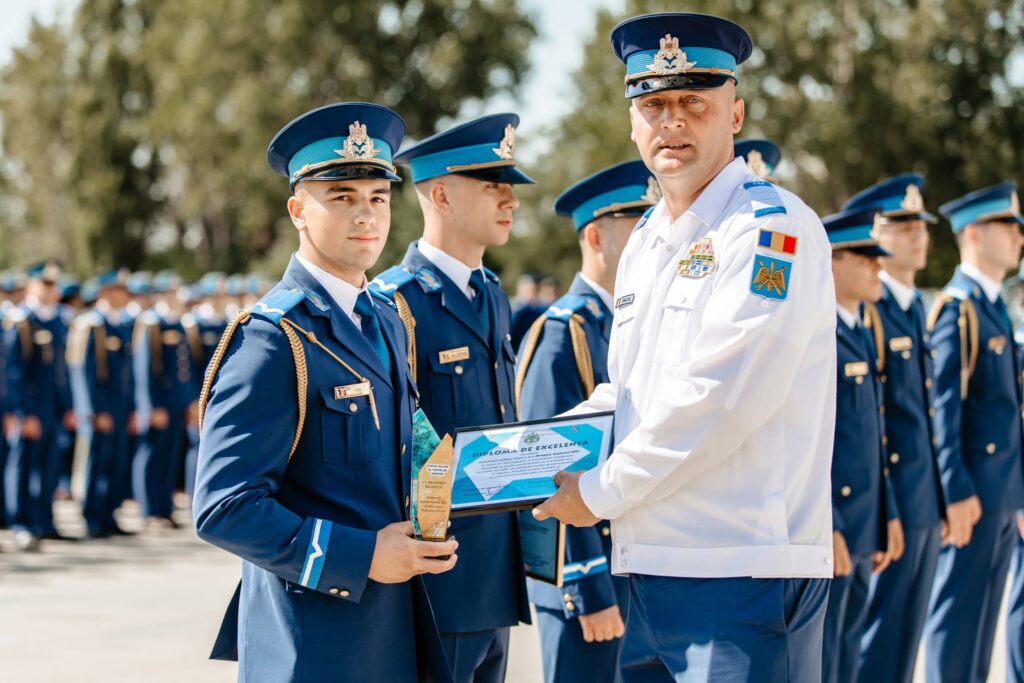 (VIDEO+Galerie FOTO) Emoțiile absolvirii la școala militară Boboc 16 festivitate absolvire Boboc 2026, promoție 2026 SMMMSFA Boboc