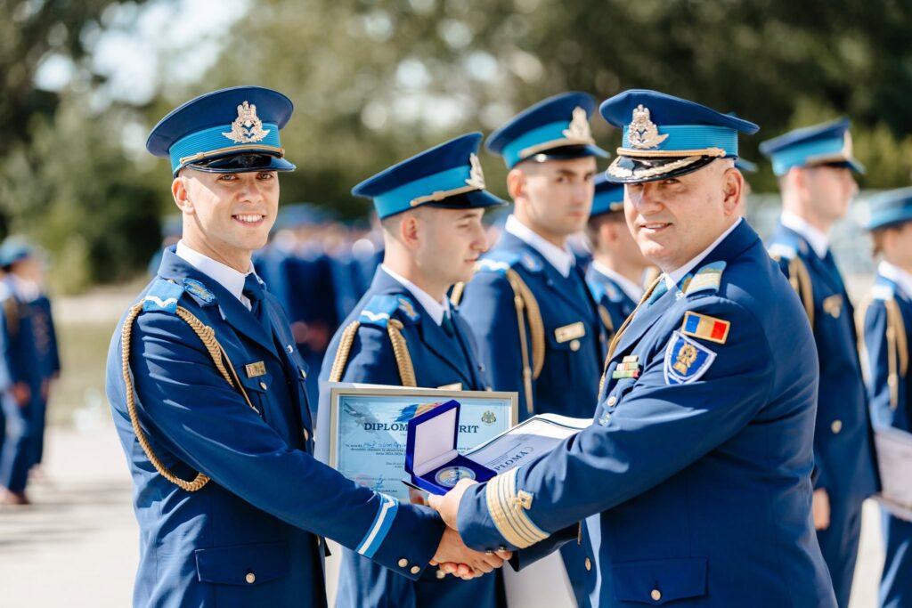 (VIDEO+Galerie FOTO) Emoțiile absolvirii la școala militară Boboc 15 festivitate absolvire Boboc 2026, promoție 2026 SMMMSFA Boboc