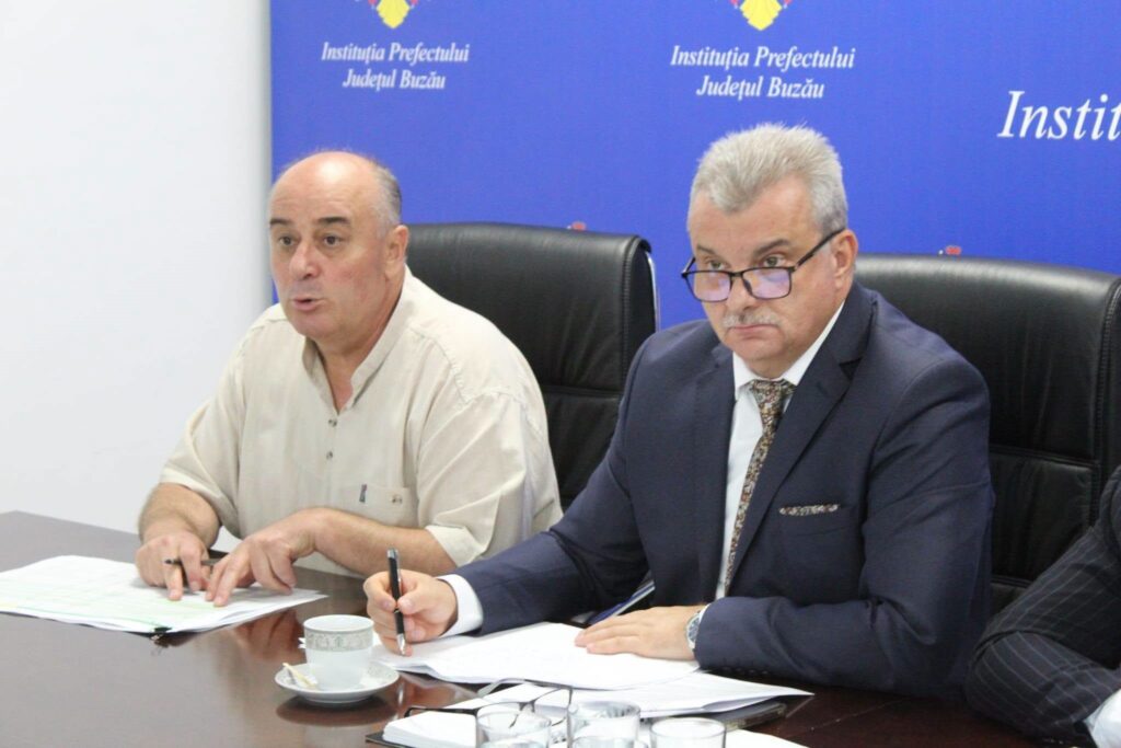 (FOTO) Prefectul Dimian vine cu anunțul zilei: Proiectele PNRR sunt în grafic 3 prefect de Buzău Leonard Dimian, proiecte PNRR Buzău, ședință Prefectură proiecte PNRR Buzău