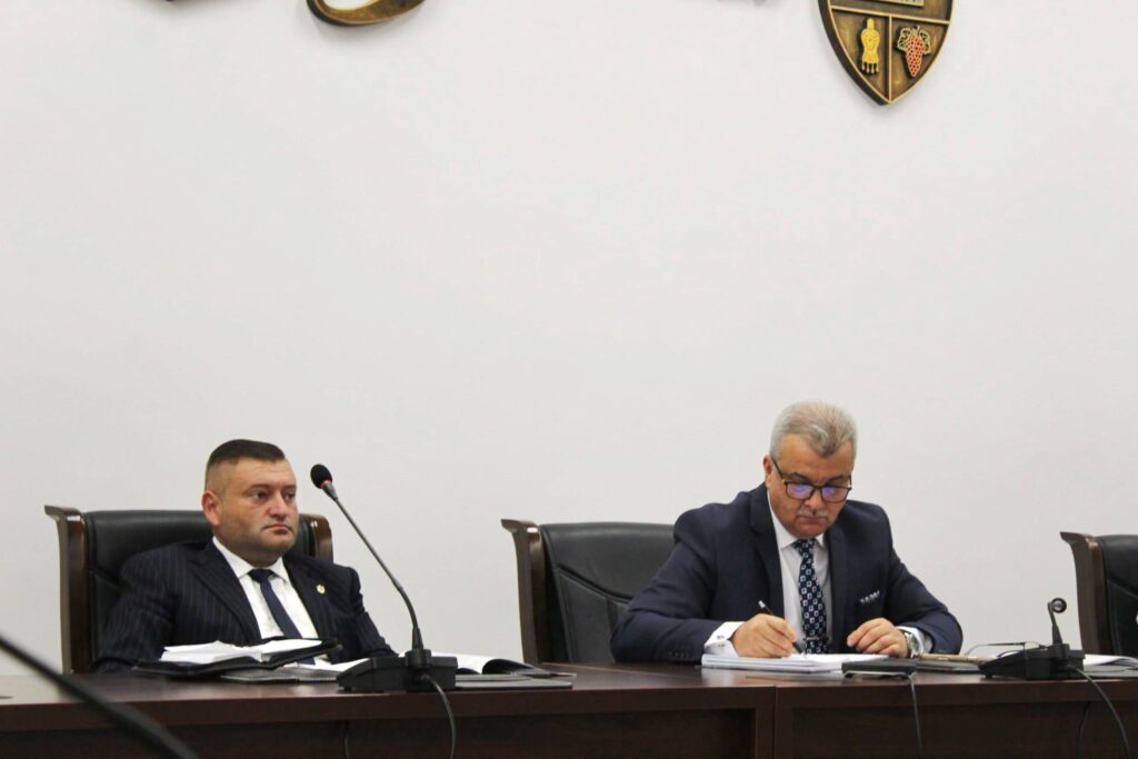 Leonard Dimian prefect de Buzău, proiecte PNRR Buzău, ședință prefect Buzău Leonard Dimian proiecte PNRR