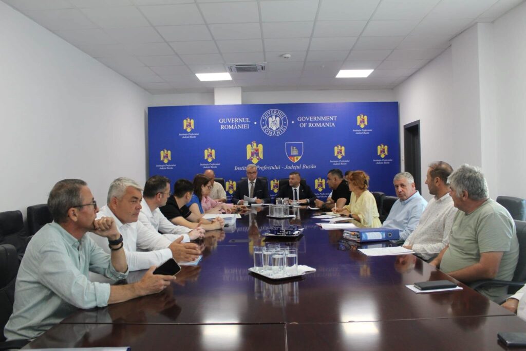 (FOTO) Prefectul Dimian vine cu anunțul zilei: Proiectele PNRR sunt în grafic 1 prefect de Buzău Leonard Dimian, proiecte PNRR Buzău, ședință Prefectură proiecte PNRR Buzău