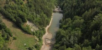 Evitați risipa. Compania de Apă, apel către populația de pe Valea Slănicului