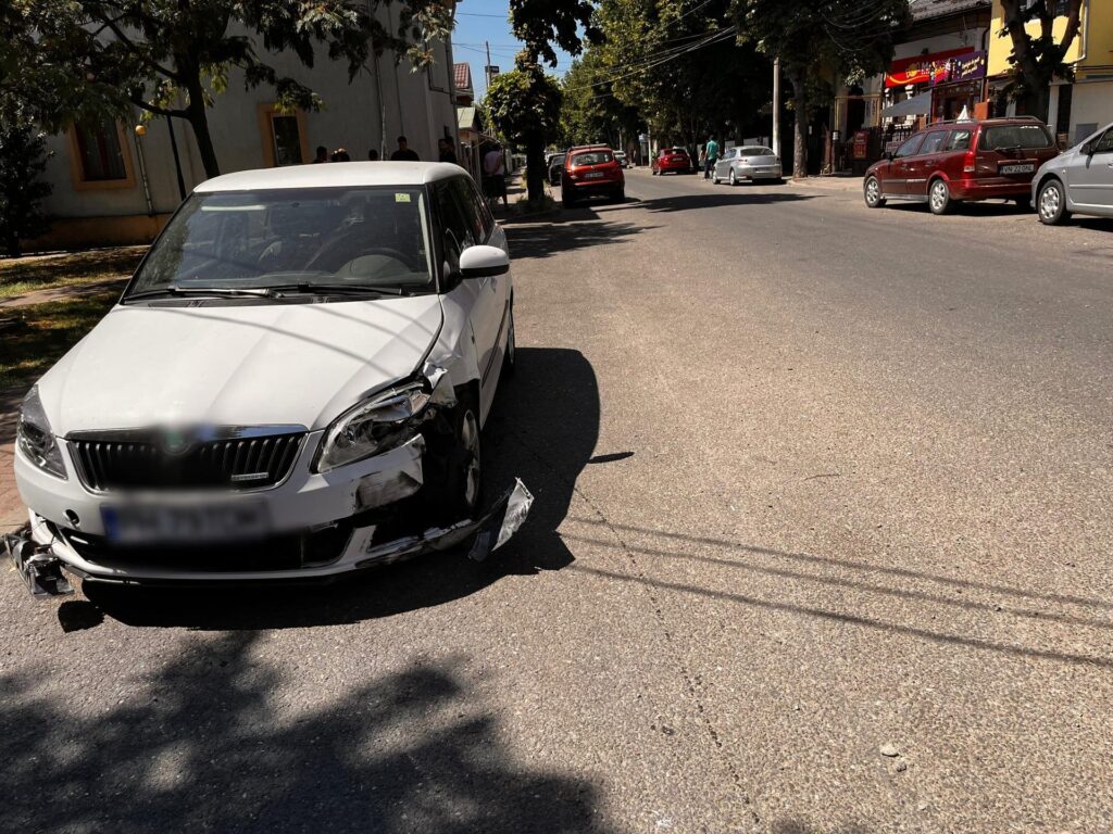 (FOTO) Polițist rănit într-un accident cu 9 mașini, în Râmnicu Sărat 2 polițist rănit accident Râmnicu Sărat