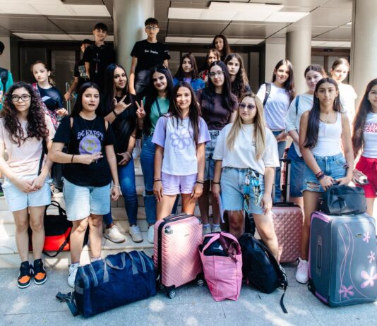 (FOTO) 40 de copii au plecat în taberele gratuite organizate de Consiliul Județean Buzău