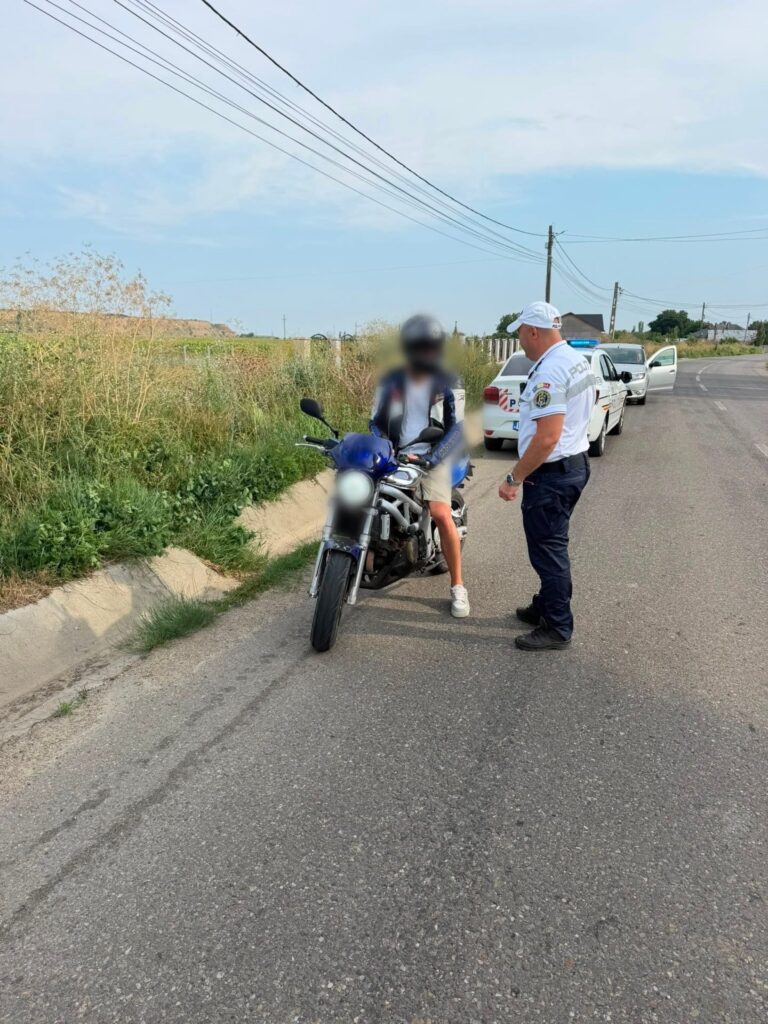 (FOTO) Polițiștii buzoieni, către părinți: Preveniți tragediile! Explicați-le riscurile! 1 acțiuni preventive IPJ Buzău, recomandări Poliție părinți Buzău, trotinete electrice