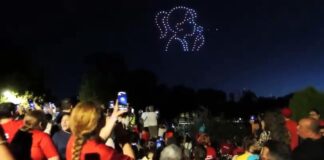 (VIDEO) Spectacol cu drone și lasere pe cerul Buzăului. Eveniment dedicat persoanelor cu dizabilități
