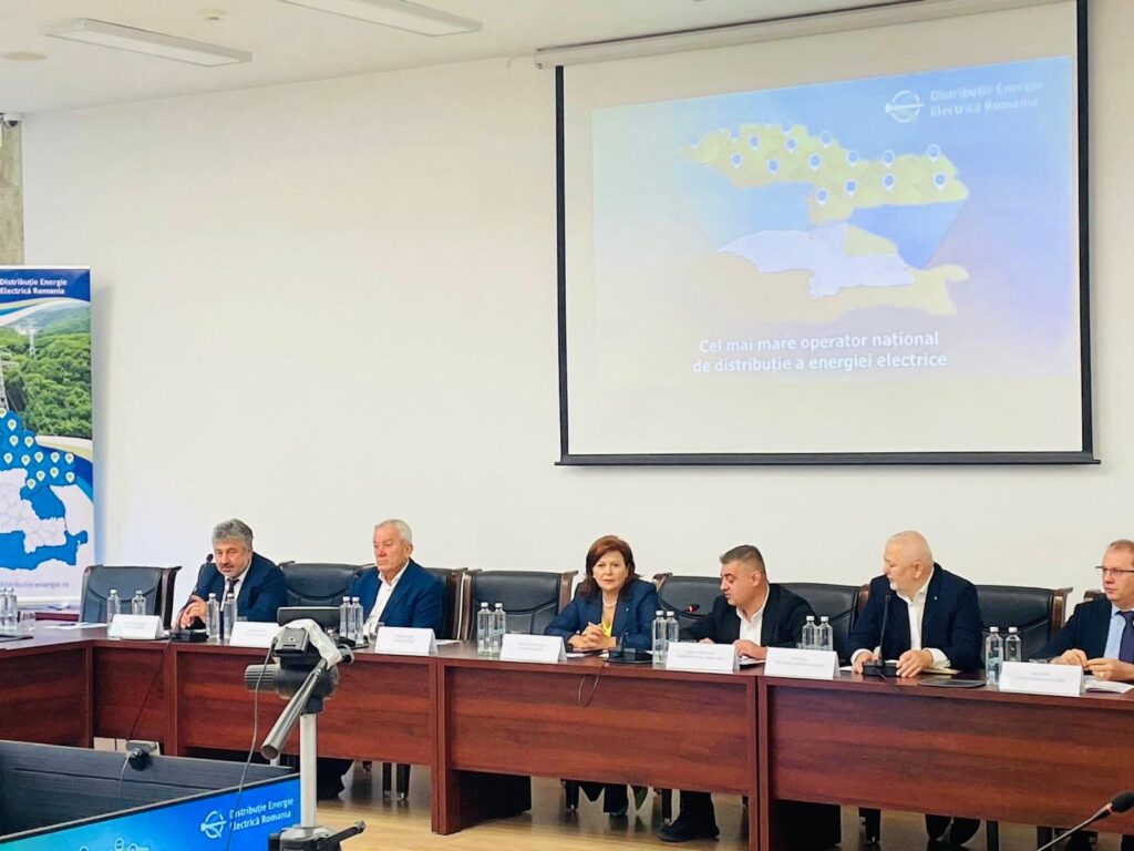 (FOTO) ELECTRICA, întâlnire cu autoritățile. Cum facem să sincronizăm lucrările din infrastructură 1 întâlnire Electrica autorități sincronizare lucrări Buzău