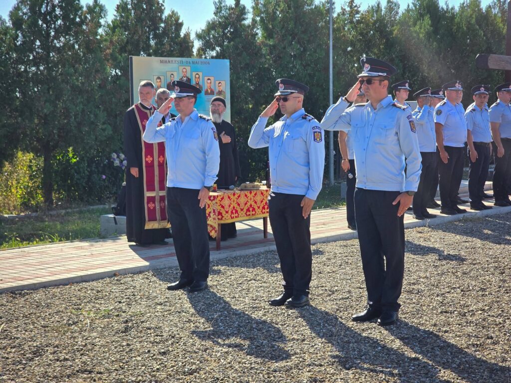 (Galerie FOTO) COMEMORARE. ISU Buzău: Pentru noi, Mihăilești rămâne un loc de doliu 8 comemorare eroi pompieri Mihăilești