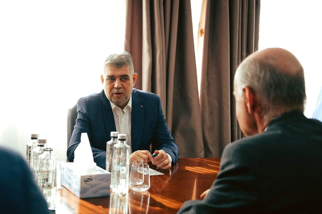 (FOTO) Ambasadorul Cehiei, Martin Kosatka, întâlnire cu Marcel Ciolacu. Oportunități de colaborare 1 ambasadro Cehia Martin Kosatka întâlnire Marcel Ciolacu președinte Consiliul Județean Buzău, vizită ambasador Cehia Consiliul Județean Buzău