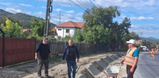 CISLĂU. S-a dat startul lucrărilor pentru realizarea șanțurilor din comună