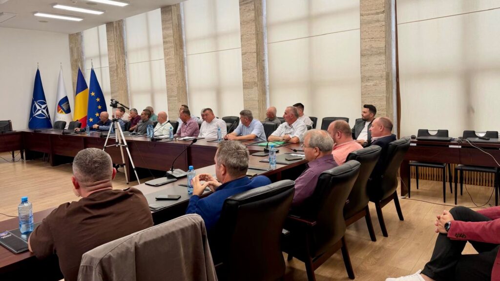(FOTO) Primarii buzoieni, în ședință. Sesiune extraordinară a ACoR: Cooperarea între comune pentru servicii publice mai eficiente 2 Adunarea Generală a Filialei Județene ACoR, Asociația Comunelor din România -filiala Buzău, ședință primari