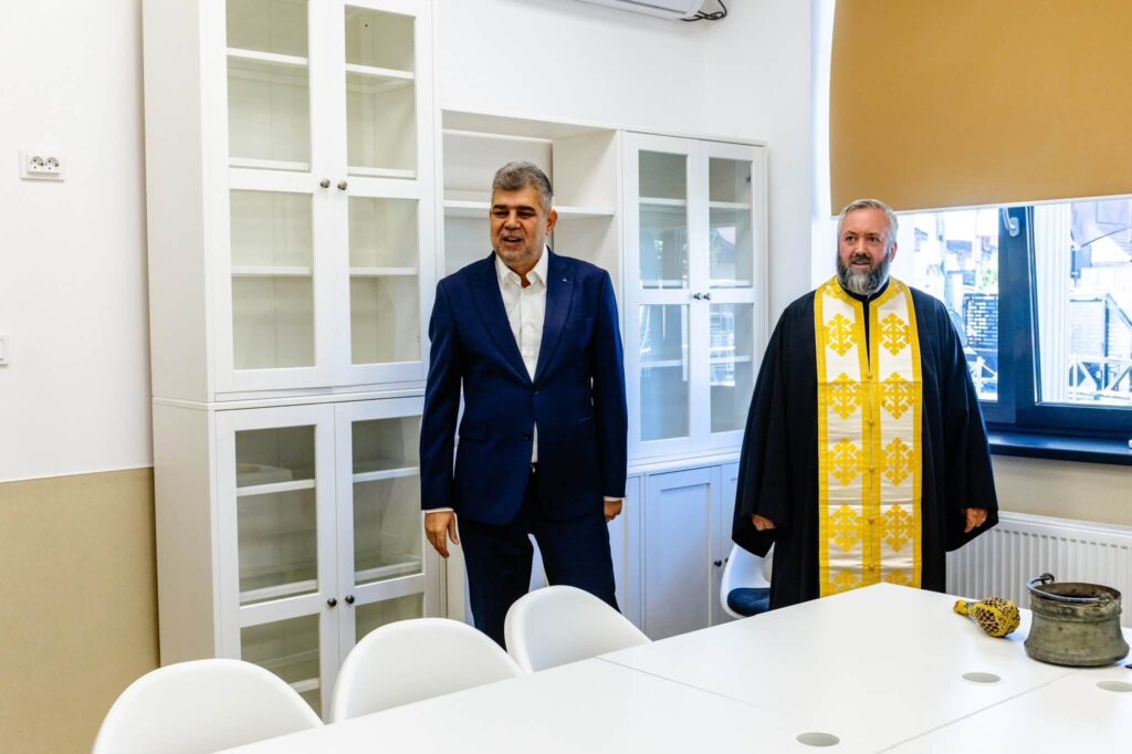 Marcel Ciolacu, mesaj de Ziua Educației: Le mulțumesc tuturor celor care, zi de zi, pun răbdare, pasiune și suflet în formarea noilor generații 4