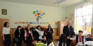 Constantin Toma, de Ziua Educației: Îi sunt recunoscător învățătoarei mele, doamna Ioana Grigore. Mulțumesc tuturor dascălilor care își fac meseria cu suflet