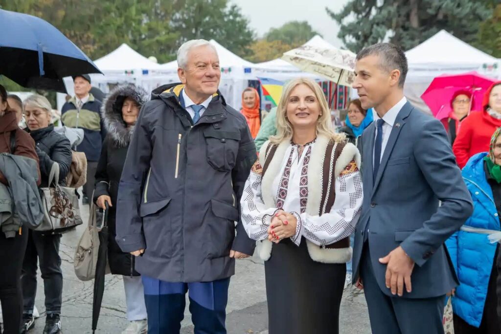 sărbătoare Strășeni Republica Moldova oraș înfrățit Buzău