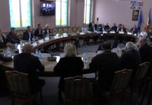 (VIDEO) De urmărit toată ședința! Spirite încinse, fără aleși locali implicați în examinare la concursul pentru directori de școli