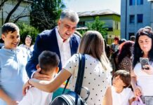 Marcel Ciolacu, mesaj de Ziua Educației: Le mulțumesc tuturor celor care, zi de zi, pun răbdare, pasiune și suflet în formarea noilor generații