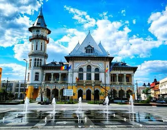 BUZĂU. Fitch Ratings reconfirmă ratingul „BBB”. Primarul Toma explică importanța evaluării internaționale