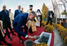 (FOTO) A fost pusă piatra de temelie pentru o biserică nouă în Buzău
