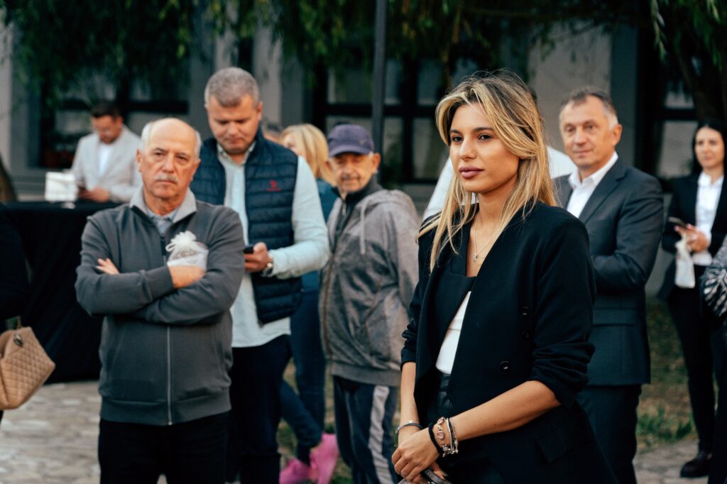 (FOTO) COLABORARE. Antreprenorii, primii pași împreună, la invitația OMD Județul Buzău 2 comunicat de presă OMD Buzău, OMD Buzău întâlnire afaceriști Complex Brâncovenesc Rm. Sărat